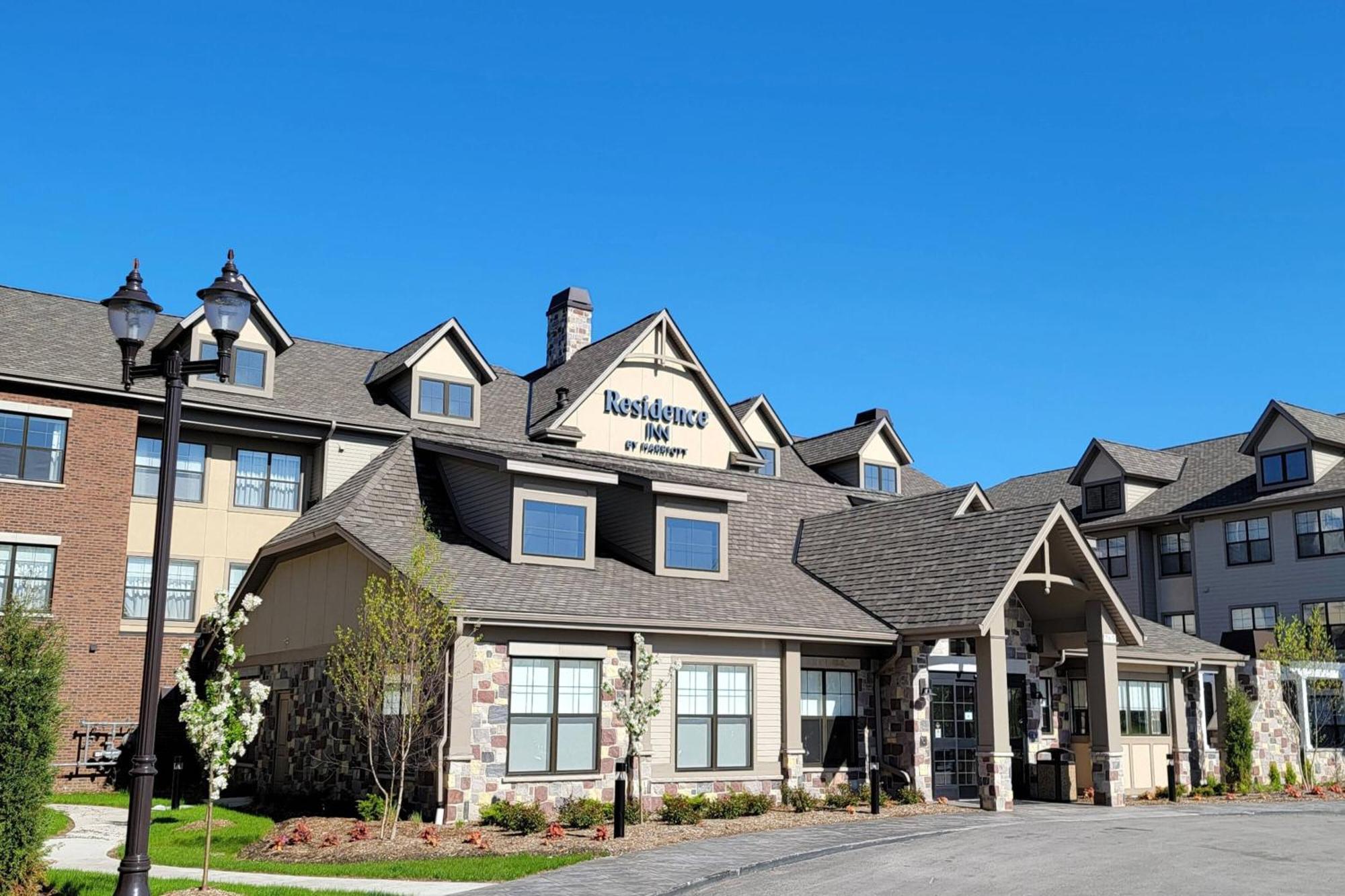 Residence Inn By Marriott Milwaukee Брукфилд Экстерьер фото