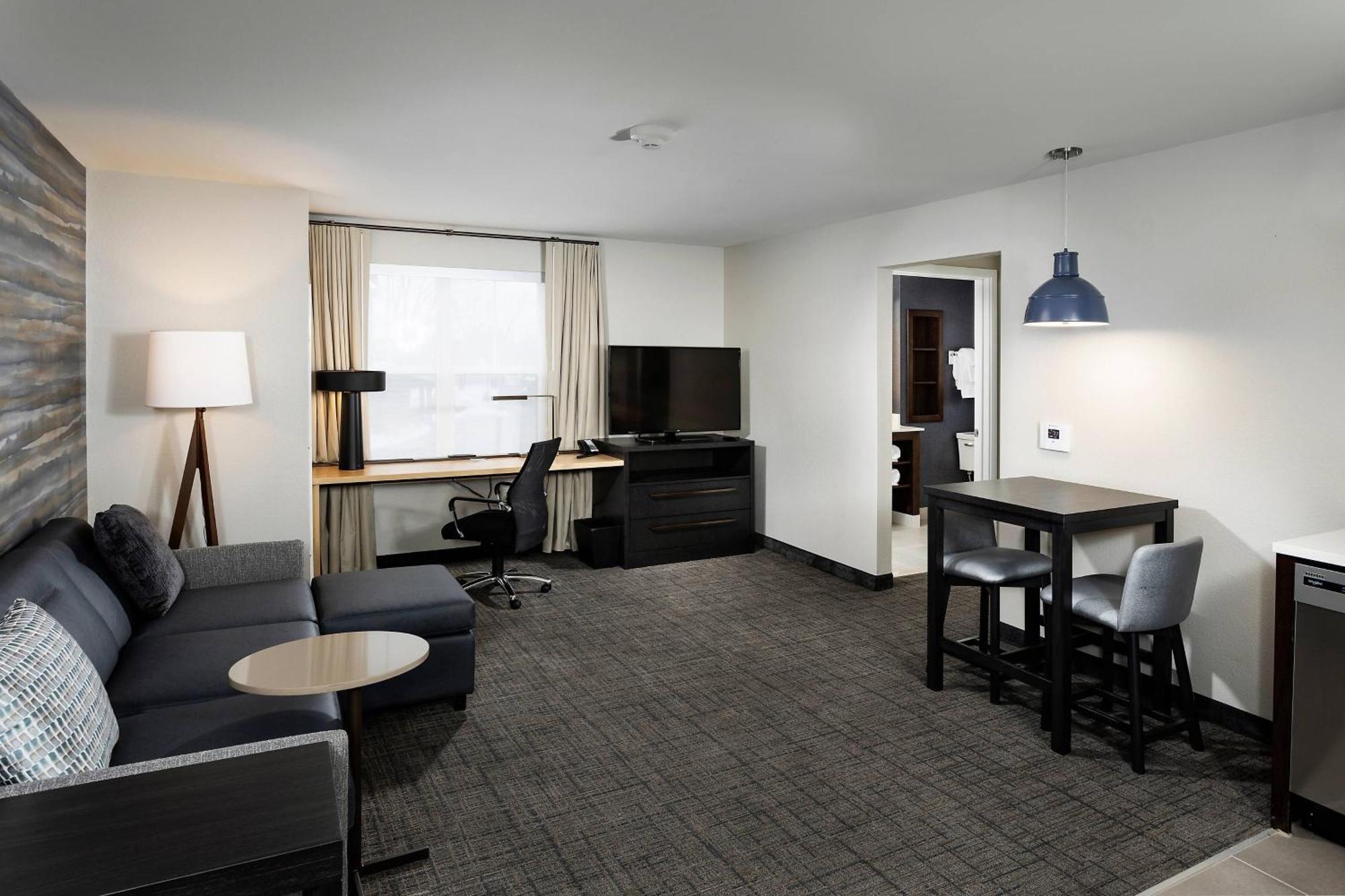 Residence Inn By Marriott Milwaukee Брукфилд Экстерьер фото