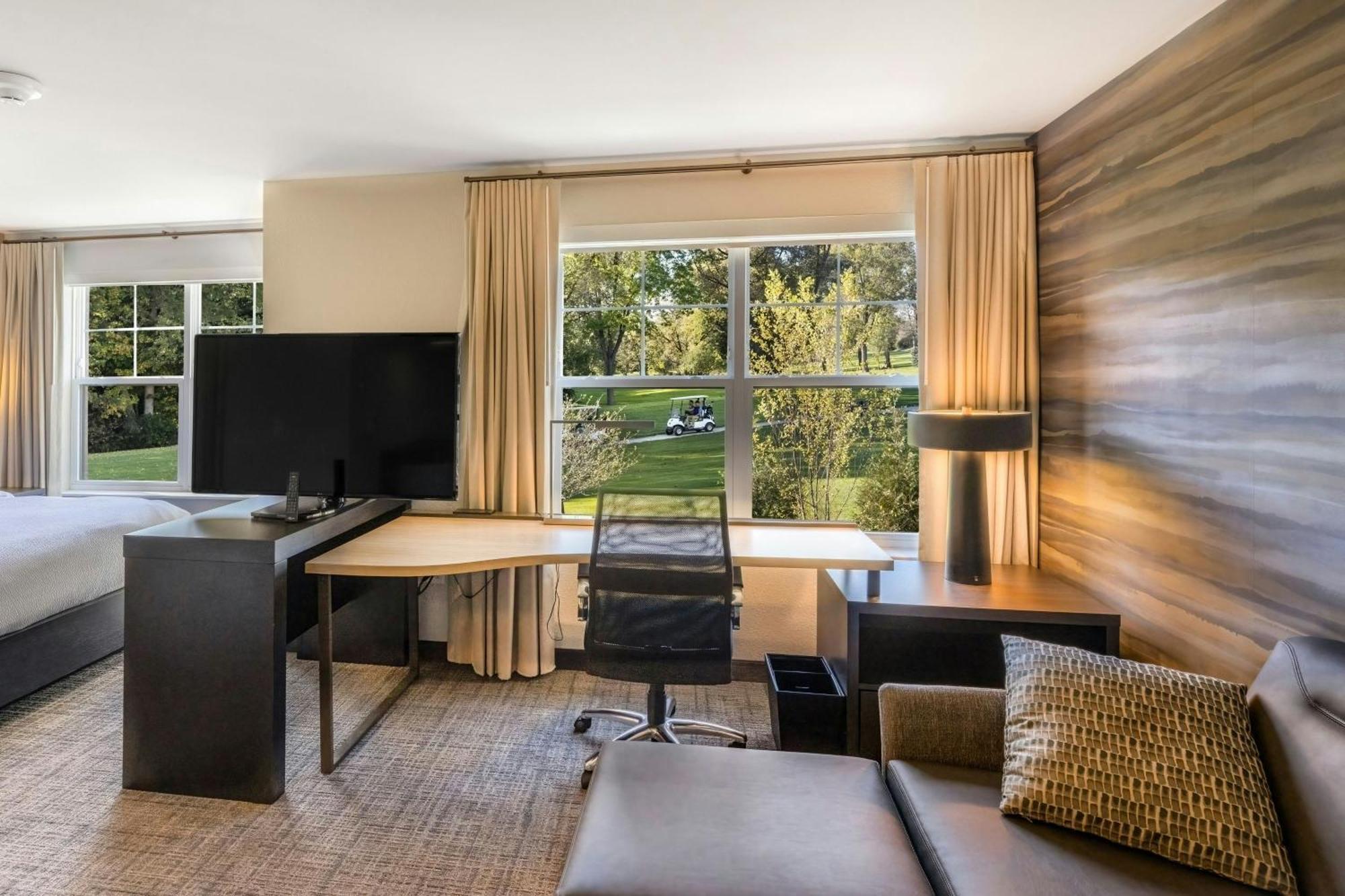Residence Inn By Marriott Milwaukee Брукфилд Экстерьер фото