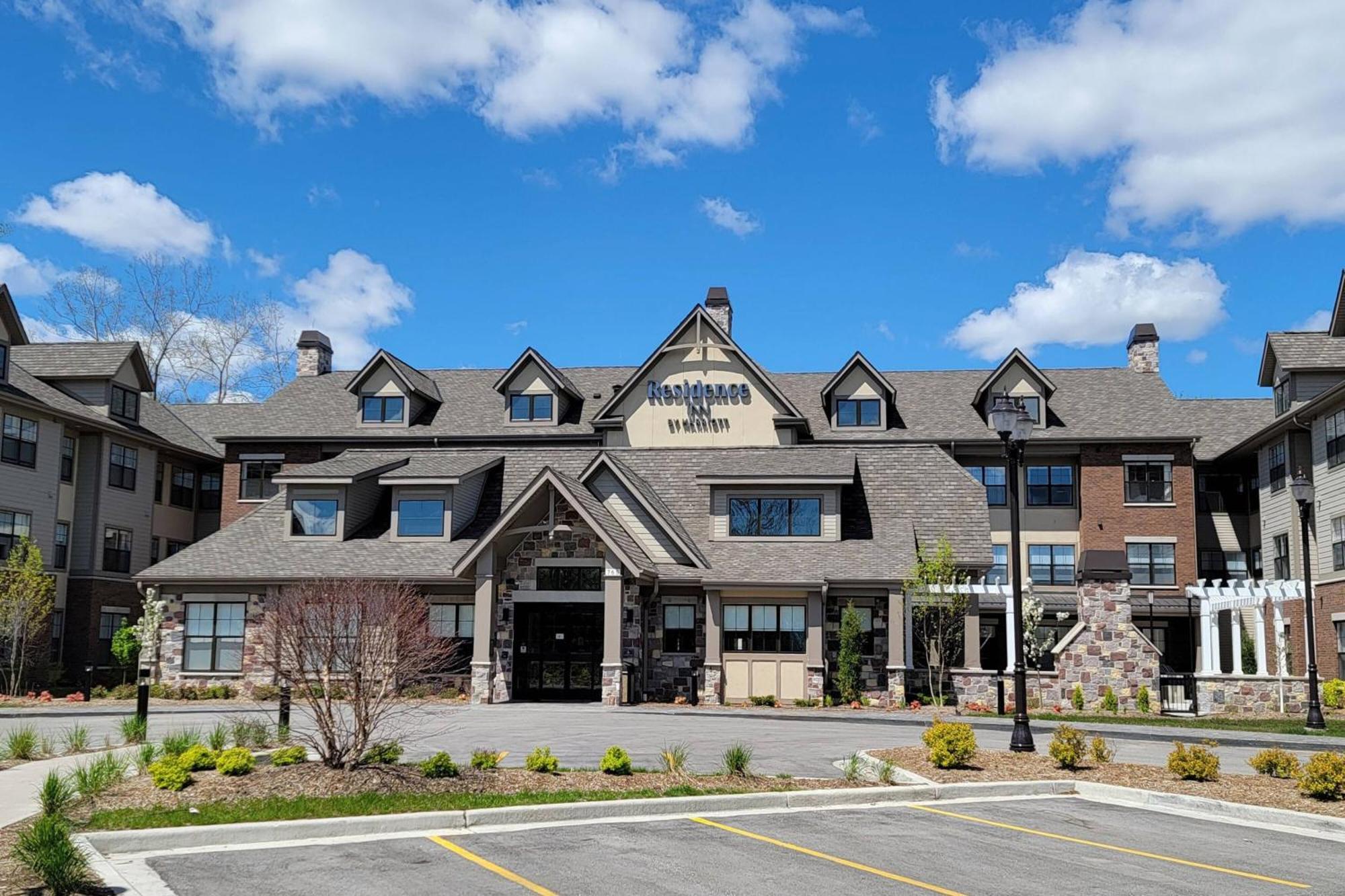 Residence Inn By Marriott Milwaukee Брукфилд Экстерьер фото