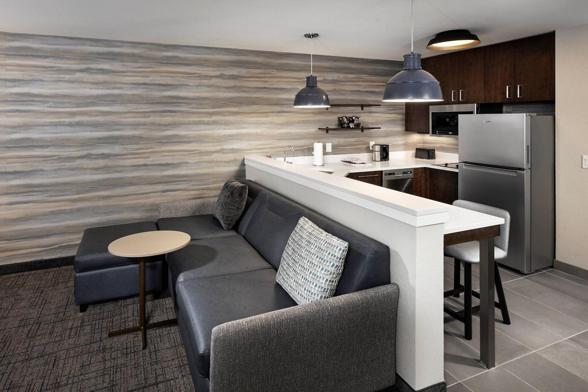 Residence Inn By Marriott Milwaukee Брукфилд Экстерьер фото